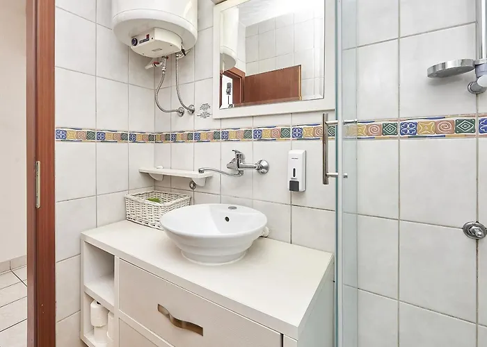 Mavarstica 17821a Appartement Trogir