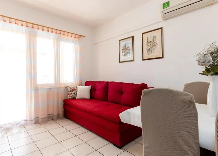 Mavarstica 17821a Appartement Trogir