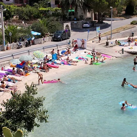 Mavarstica 17821a Apartment Trogir