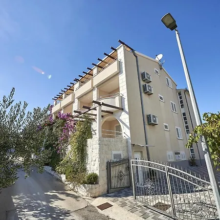 Apartment Mavarstica 17821a Trogir