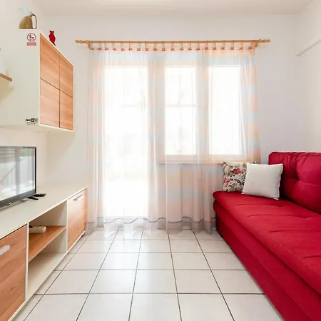 Apartment Mavarstica 17821a